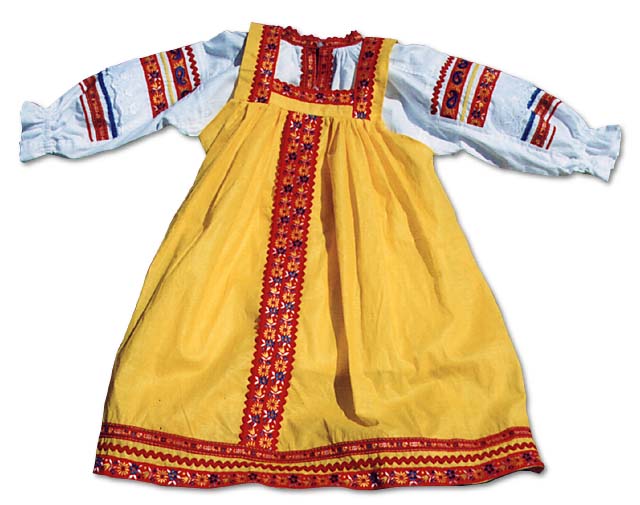 Such Russian handmade sarafans were traditional dress for Russian girls ...