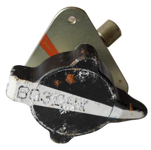 SOYUZ TM 8 FLOWN AIR VALVE FOR AIRLOCK  